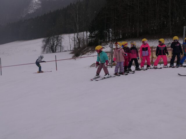 080_Kinderskikurs (250112) P1140508